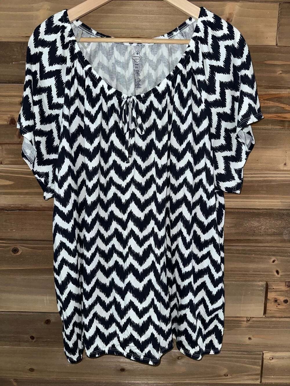 No.96 St. John's Bay Chevron Blouse Size 3X Black White Short Sleeve